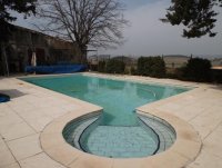 La piscine commune. © Gîtes de France